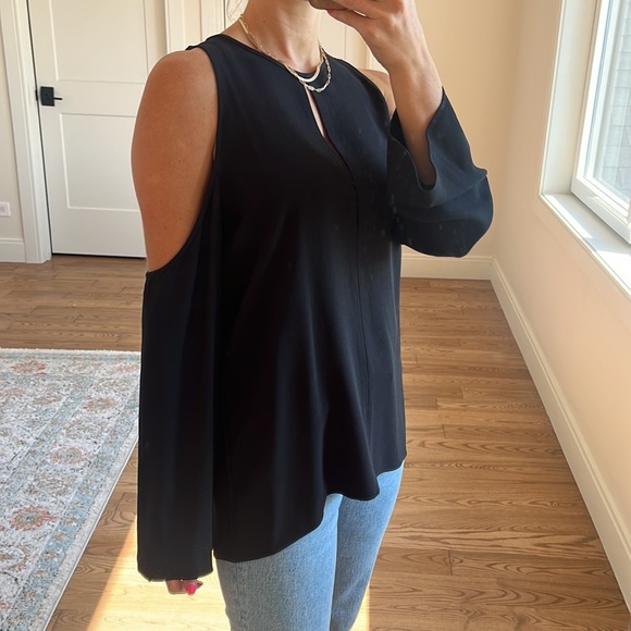 Theory Cold Shoulder Blouse size large - Picture 5 of 12